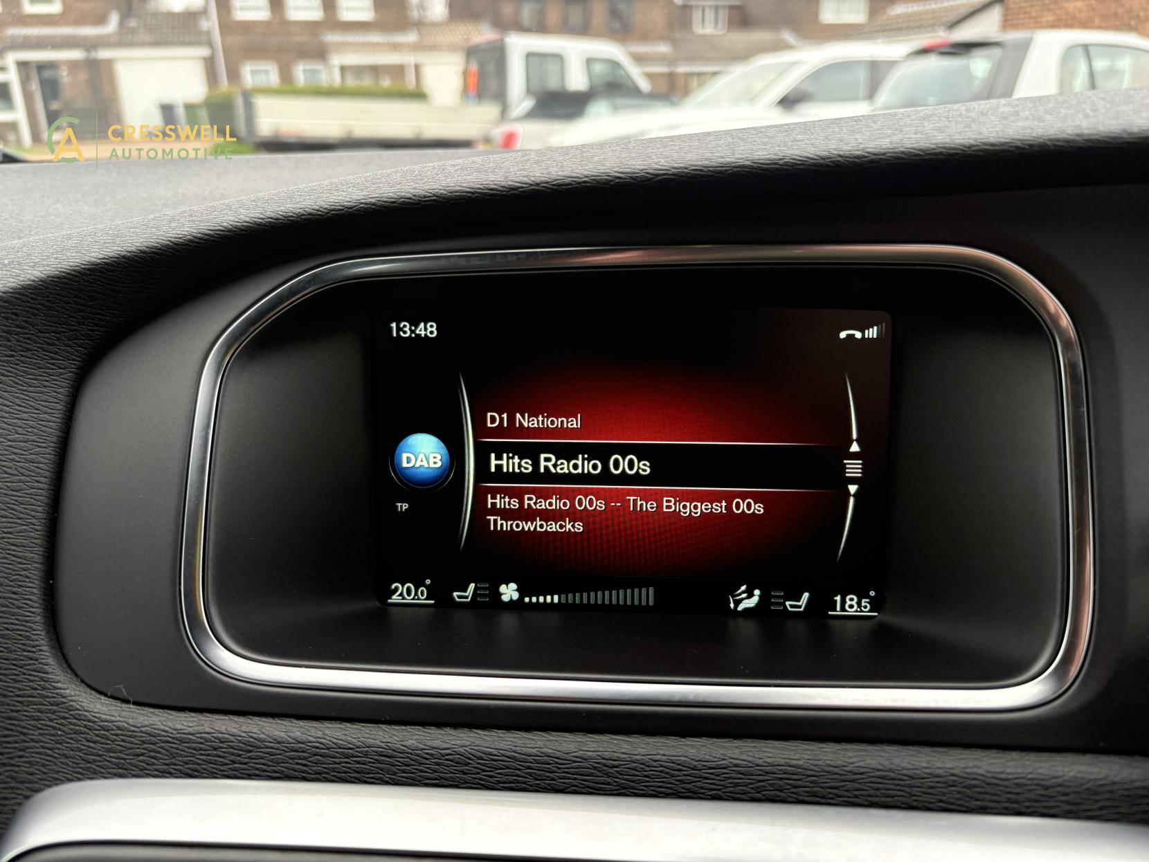 Volvo V40 2.0 D2 R-Design Nav Plus Hatchback 5dr Diesel Manual Euro 6 (s/s) (120 ps)