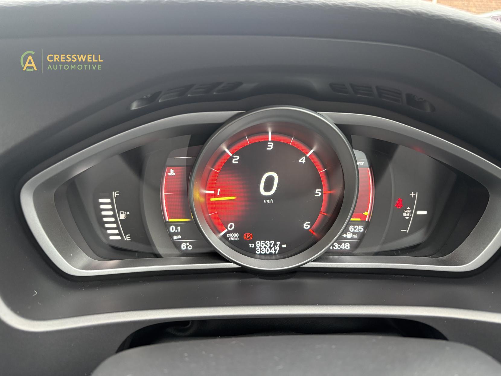 Volvo V40 2.0 D2 R-Design Nav Plus Hatchback 5dr Diesel Manual Euro 6 (s/s) (120 ps)