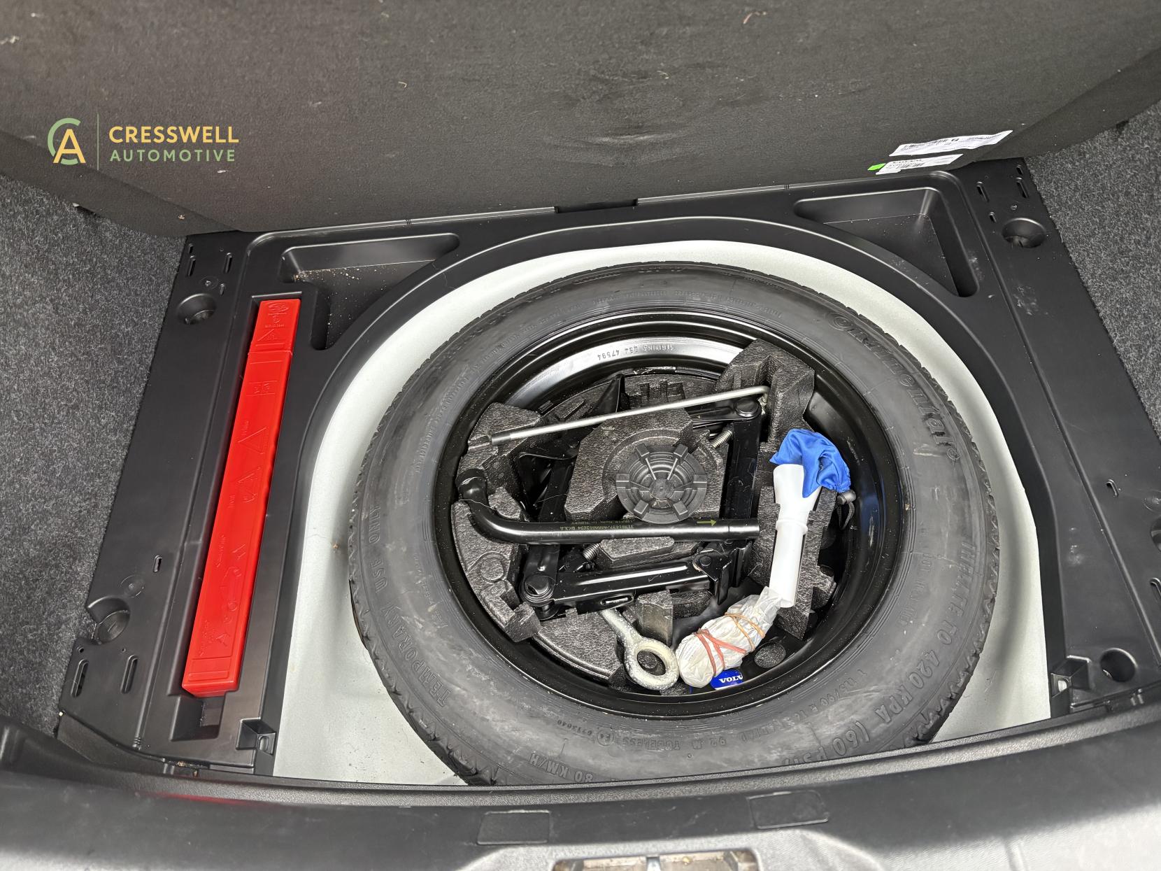 Volvo V40 2.0 D2 R-Design Nav Plus Hatchback 5dr Diesel Manual Euro 6 (s/s) (120 ps)