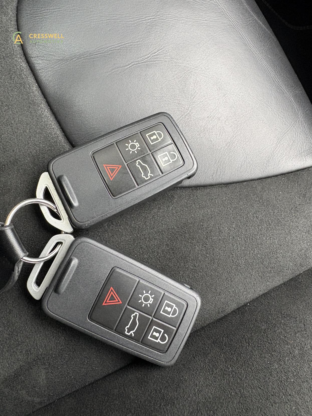 Volvo V40 2.0 D2 R-Design Nav Plus Hatchback 5dr Diesel Manual Euro 6 (s/s) (120 ps)