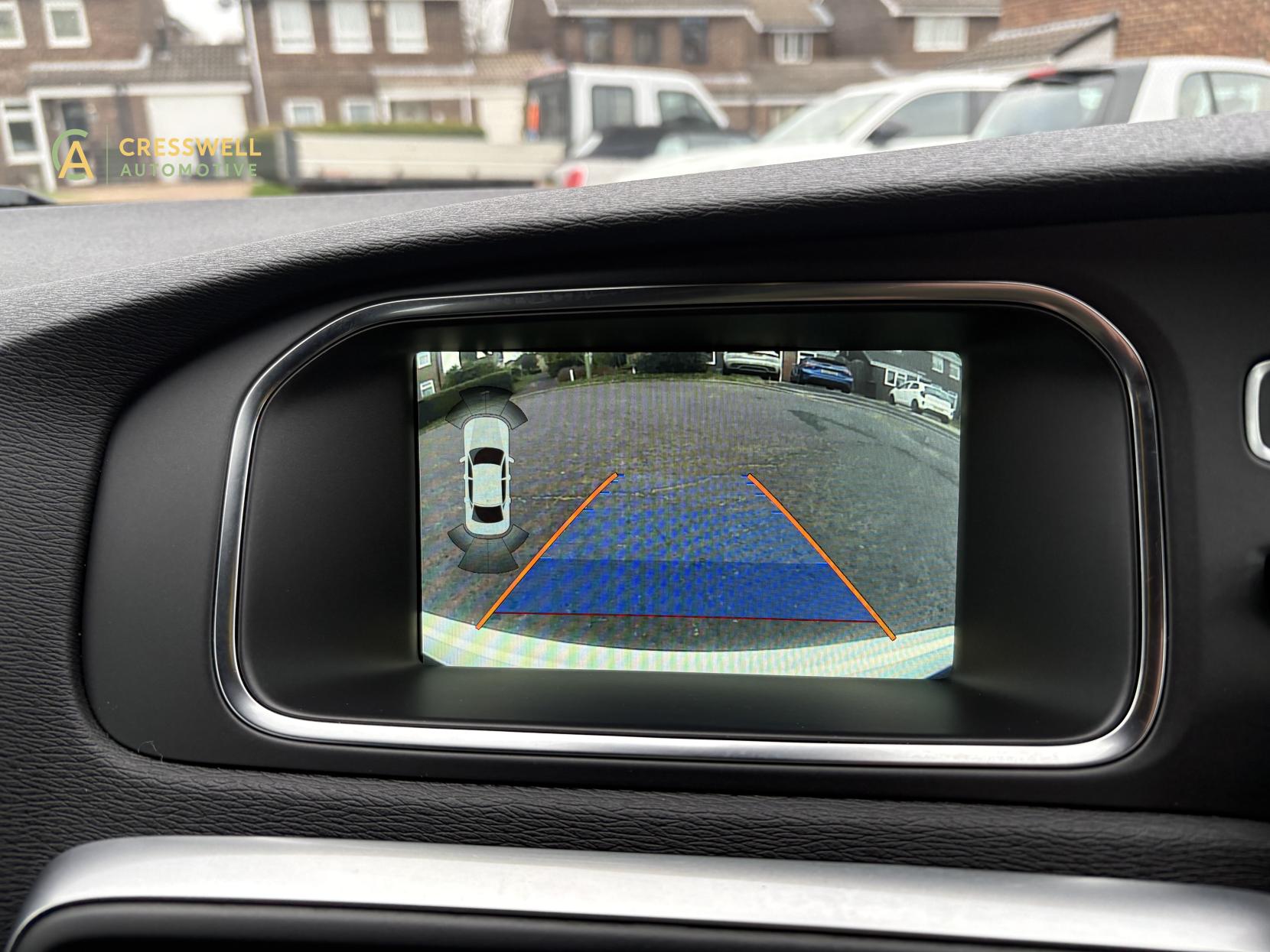 Volvo V40 2.0 D2 R-Design Nav Plus Hatchback 5dr Diesel Manual Euro 6 (s/s) (120 ps)