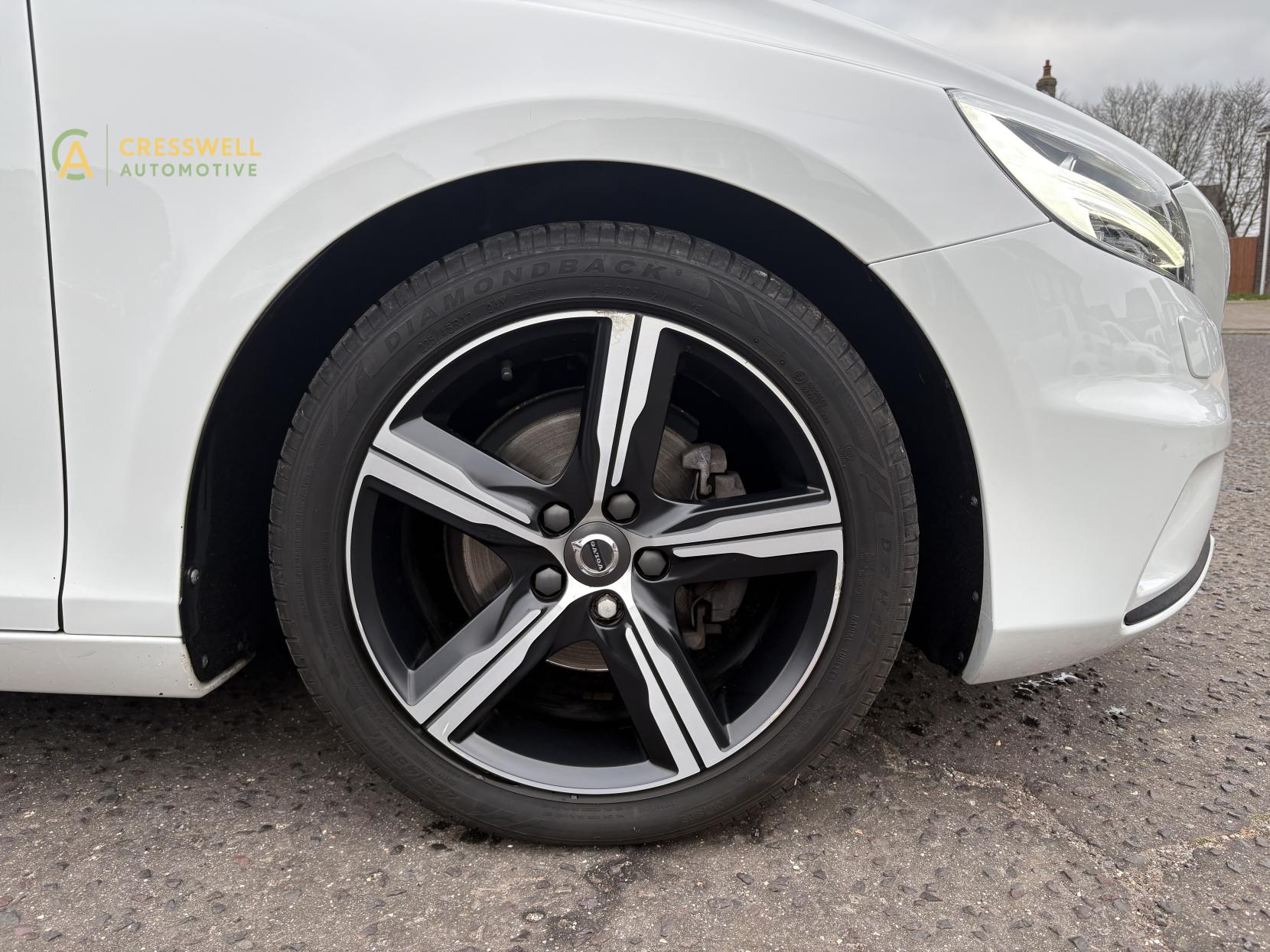 Volvo V40 2.0 D2 R-Design Nav Plus Hatchback 5dr Diesel Manual Euro 6 (s/s) (120 ps)