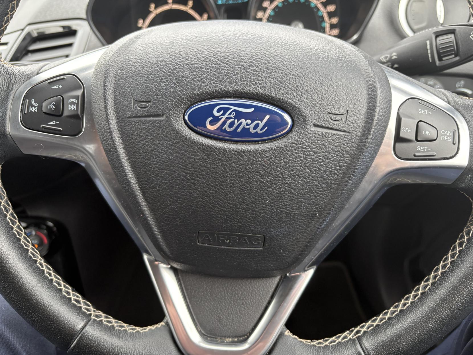 Ford Fiesta 1.0T EcoBoost Titanium Hatchback 5dr Petrol Powershift Euro 6 (100 ps)