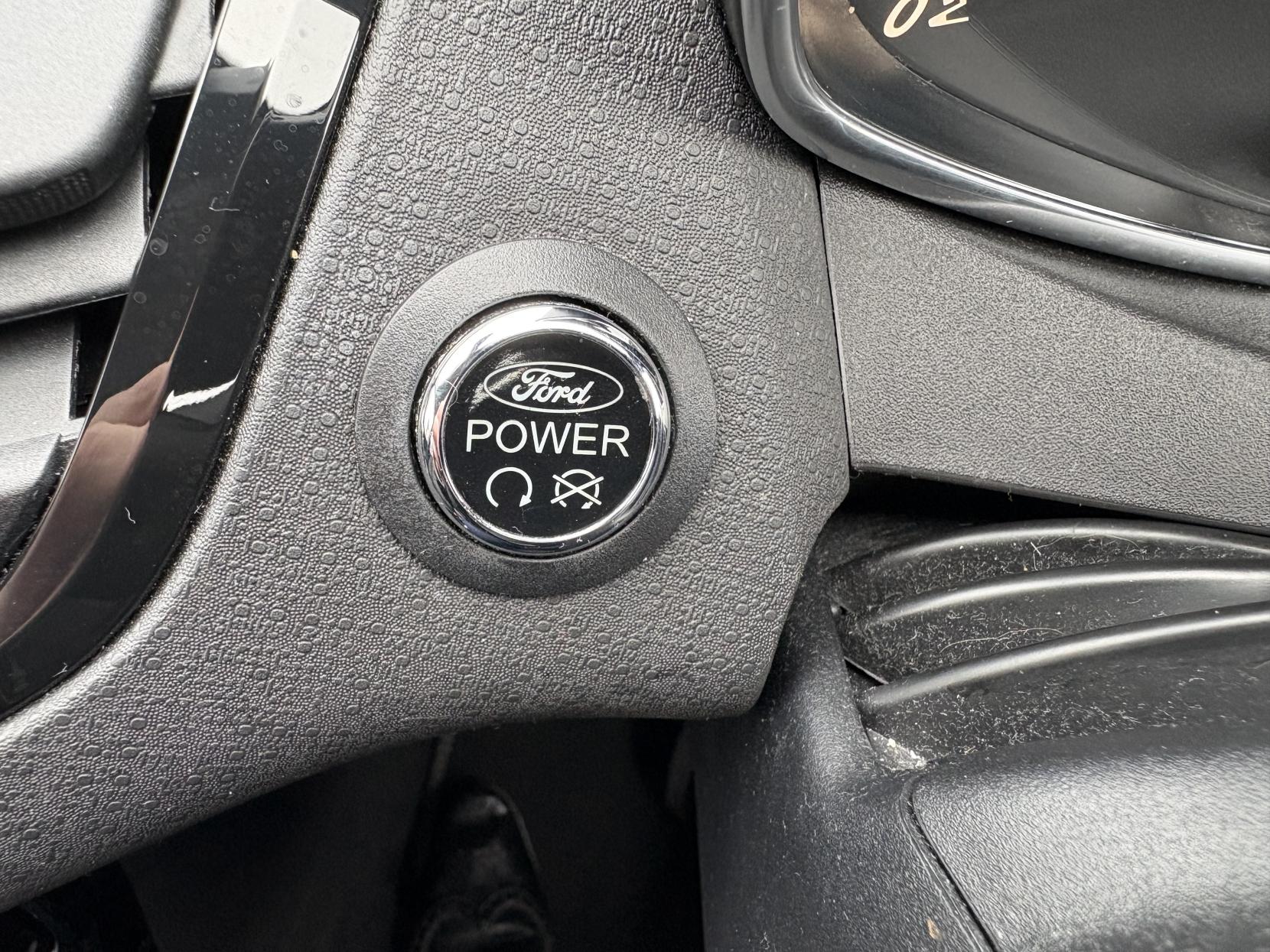 Ford Fiesta 1.0T EcoBoost Titanium Hatchback 5dr Petrol Powershift Euro 6 (100 ps)