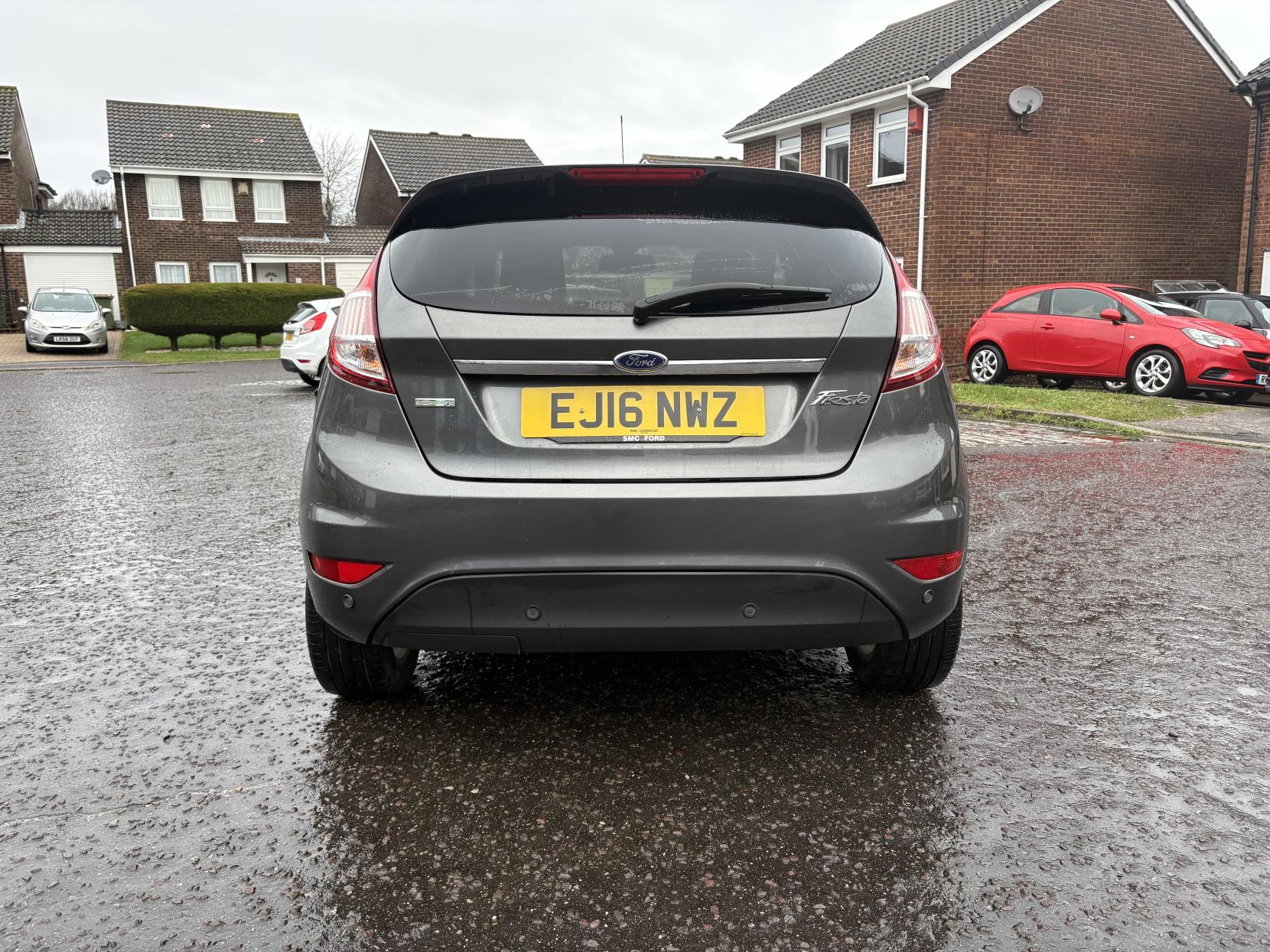 Ford Fiesta 1.0T EcoBoost Titanium Hatchback 5dr Petrol Powershift Euro 6 (100 ps)