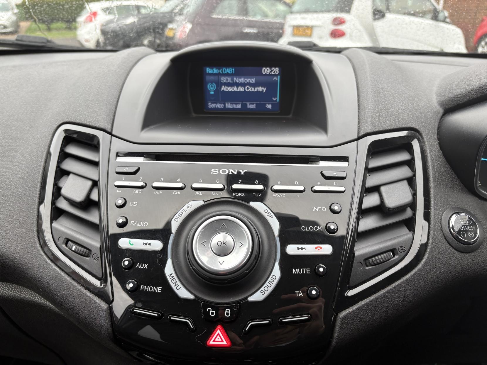 Ford Fiesta 1.0T EcoBoost Titanium Hatchback 5dr Petrol Powershift Euro 6 (100 ps)